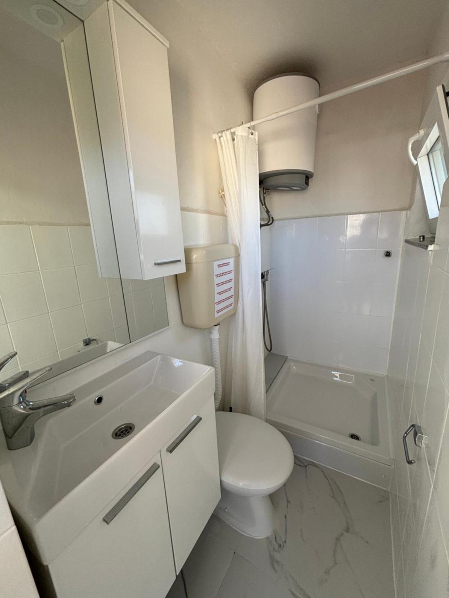 Apartments Medic ดราเช ภายนอก รูปภาพ
